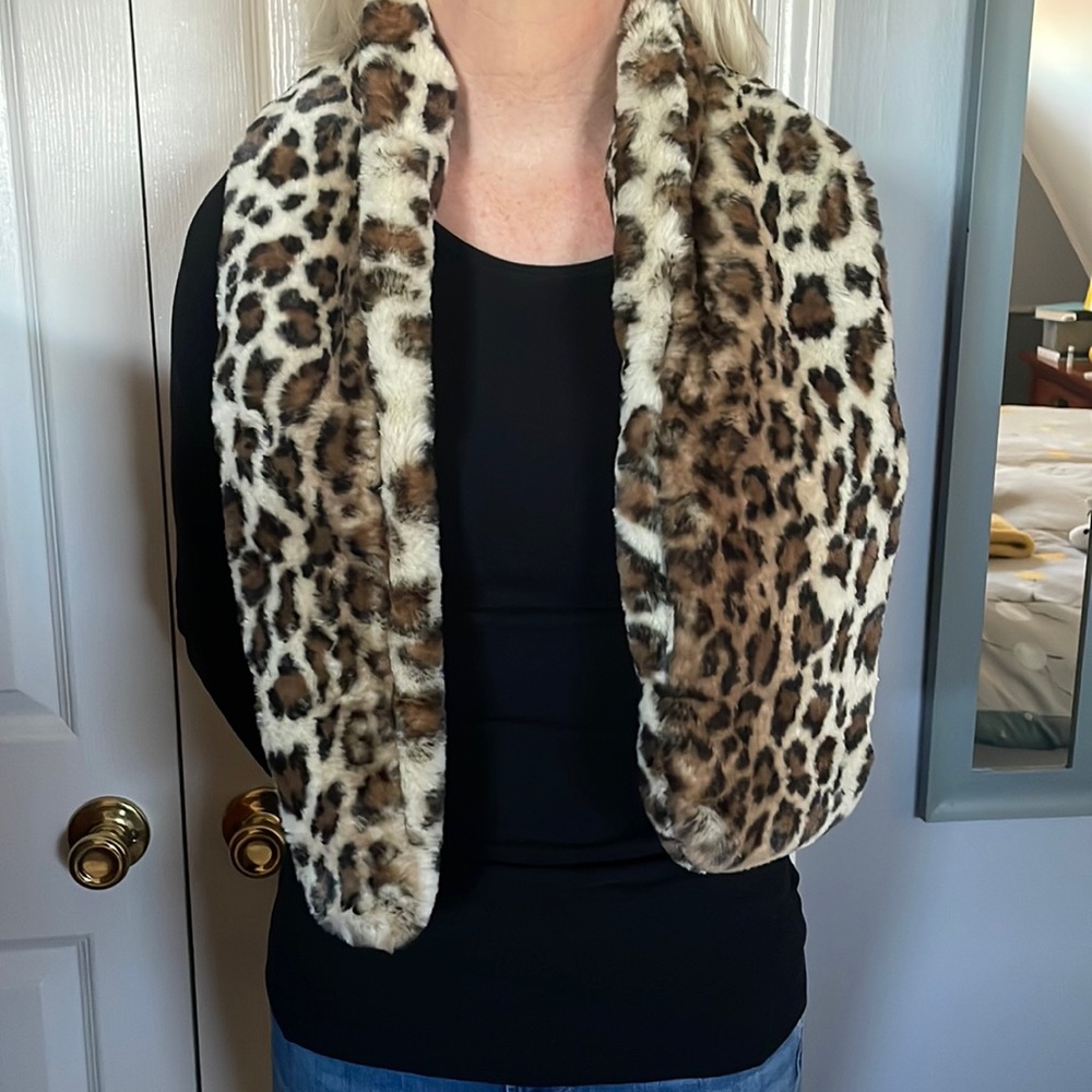 Cheetah Faux Fur Neck Wrap